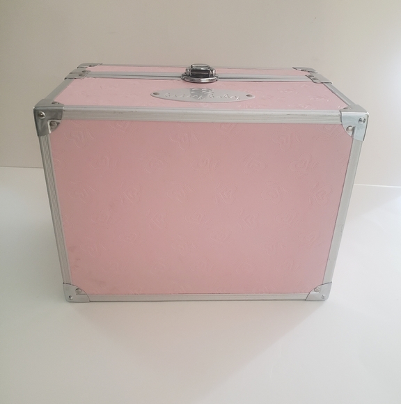 American Girl Bitty Baby Vintage Trunk, Pink with Metal Handle and Accen… - Picture 4 of 7